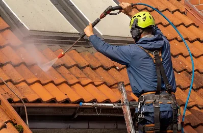 Démoussage et hydrofuge de toiture à Bazoncourt